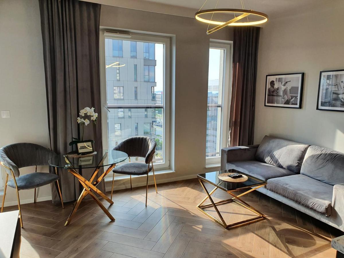 15 Pietro Sokolska 30 Towers Apartments - New- Lux- Parking- Sauna- Gym- And Good View From 15Th Floor Katowice Exterior photo