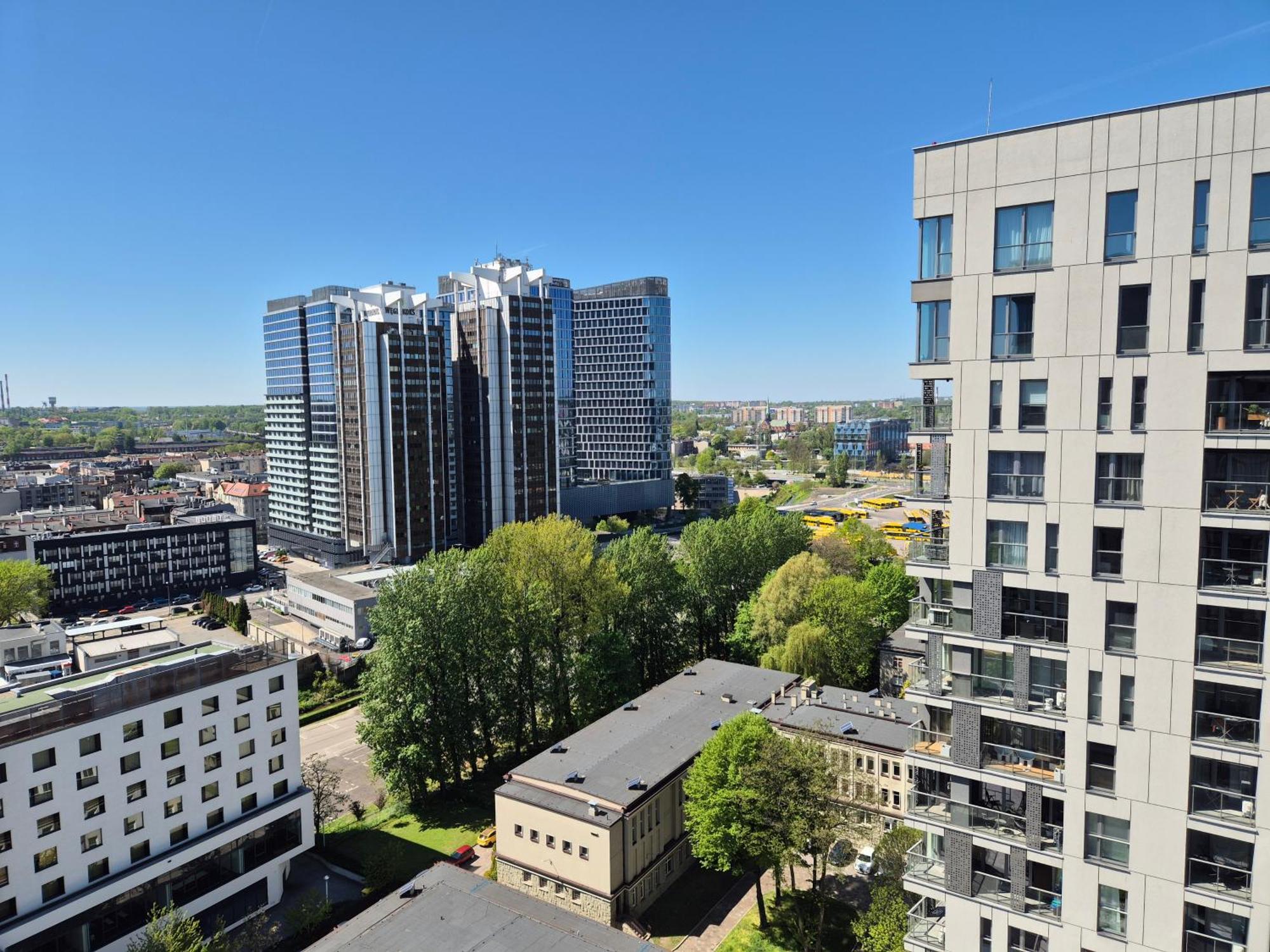 15 Pietro Sokolska 30 Towers Apartments - New- Lux- Parking- Sauna- Gym- And Good View From 15Th Floor Katowice Exterior photo